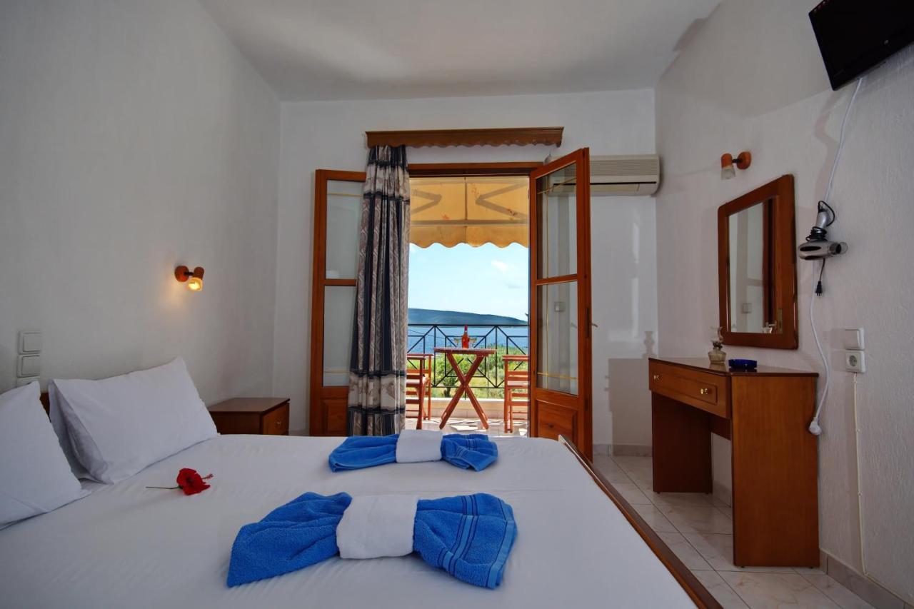 Nikis Rooms Kalamakia Exterior photo