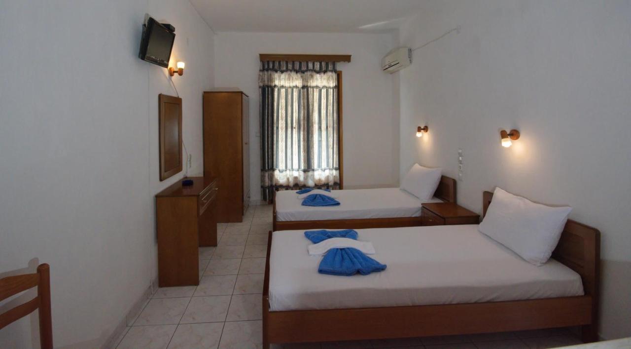 Nikis Rooms Kalamakia Exterior photo